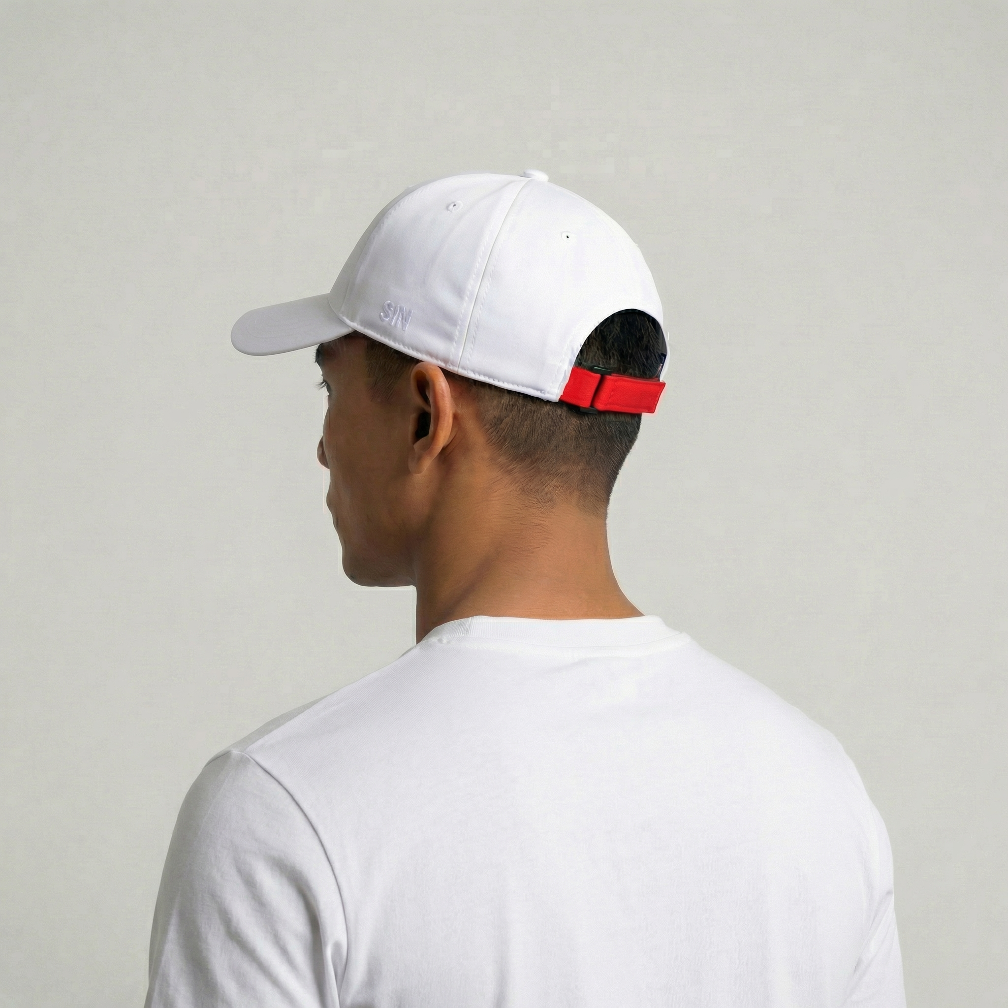SIN RED WHITE ONE